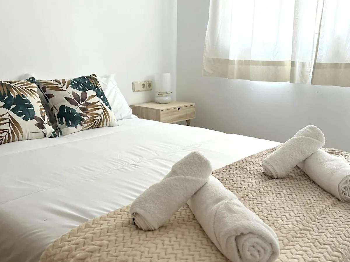 Can Flores - Familias - Parejas - Parking - Piscina Lloret de Mar 0*,