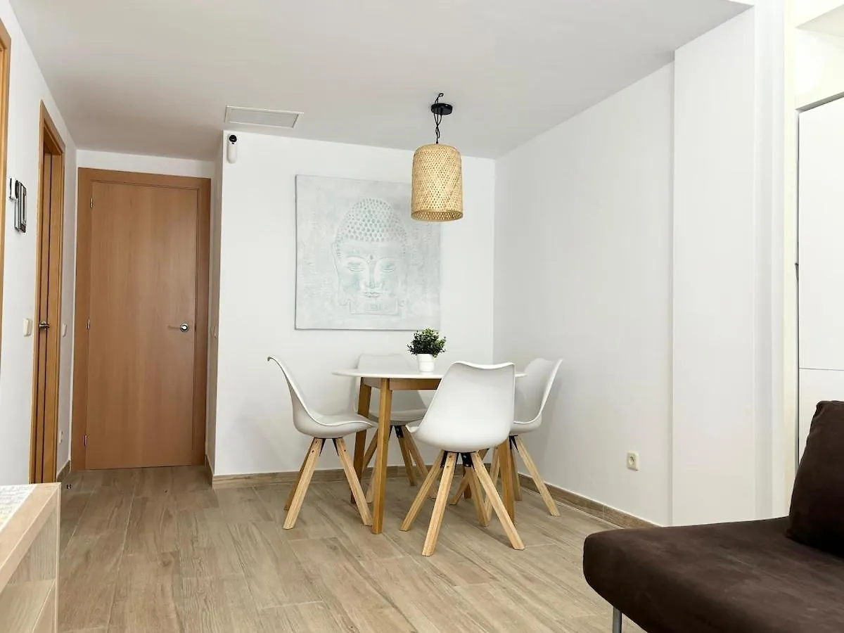 Can Flores - Familias - Parejas - Parking - Piscina Lloret de Mar Spanien